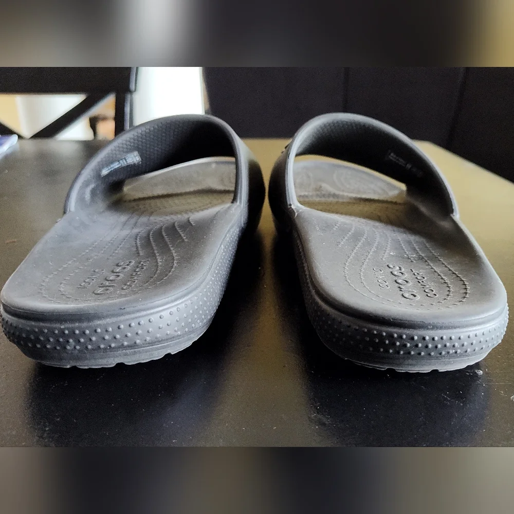 CROCS Black AC/DC Slide Sandals, Men's 10/ Women's 12, Excellent Condition